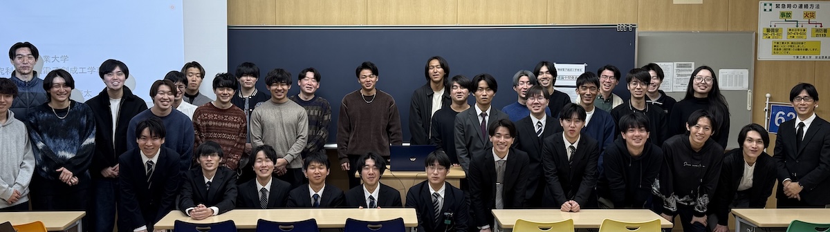 人, グループ, 屋内, 写真 が含まれている画像
AI 生成コンテンツは誤りを含む可能性があります。
